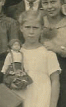 Elly-Margrethe i haven 1920